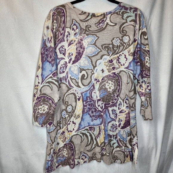 Chico's tunic sweater. - Picture 7 of 10